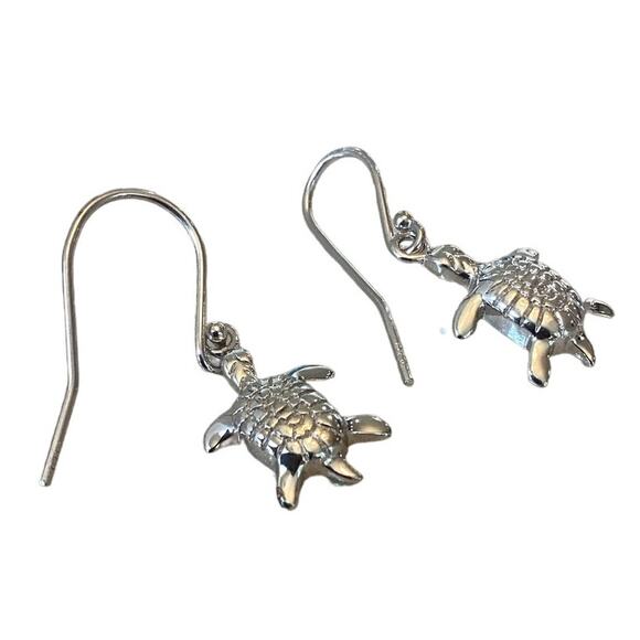 Unknown Jewelry - Sea Turtle 1/2 Inch Sterling Silver .925 Dangle Earrings